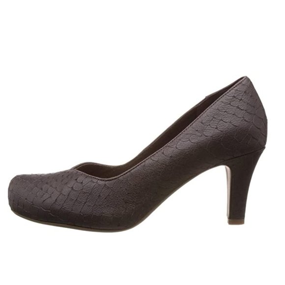 Clarks Women's Chorus Voice Pumps - Picture 2 of 4